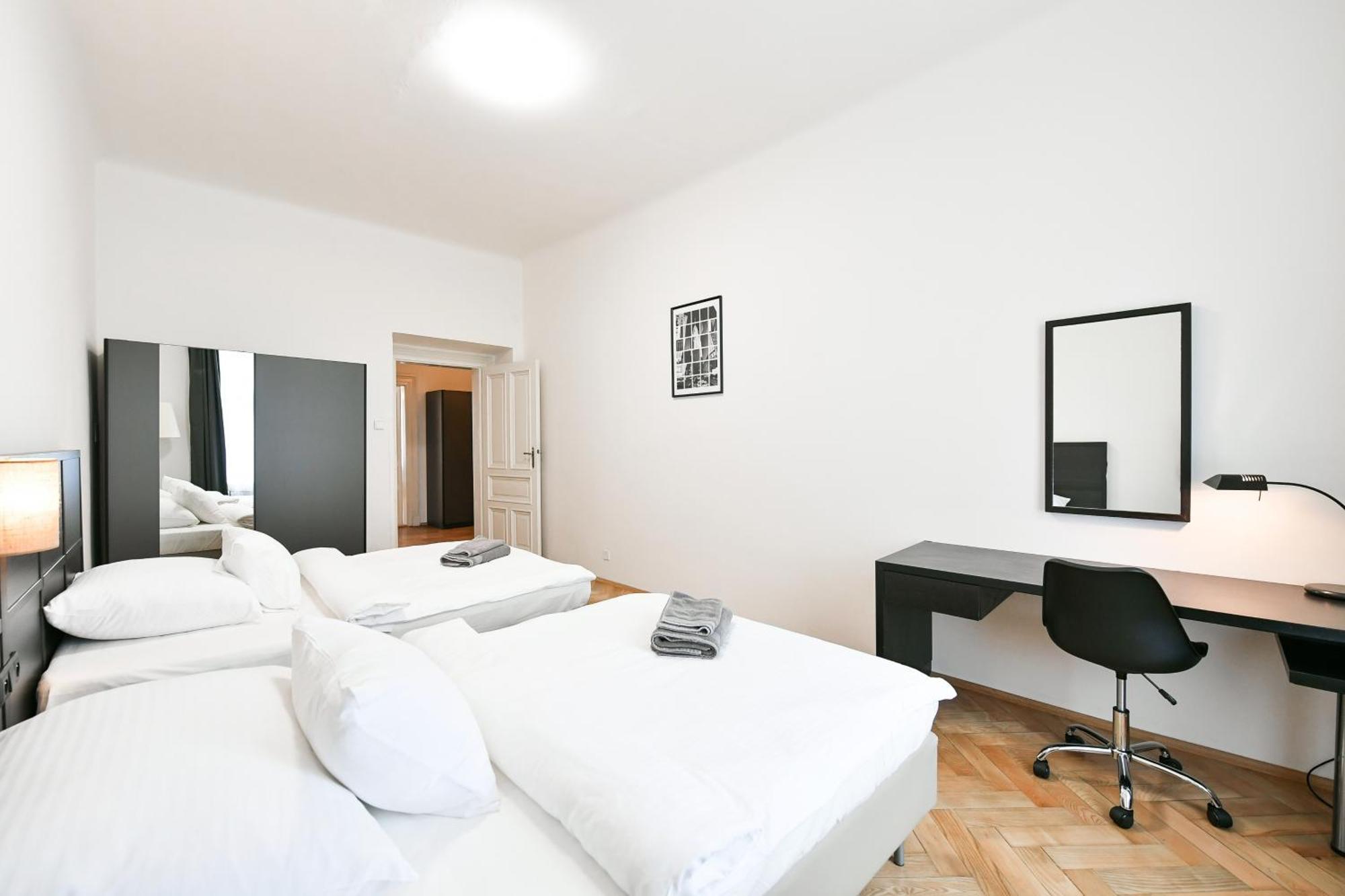 Wsp Petrin Garden Apartments ปราก ภายนอก รูปภาพ