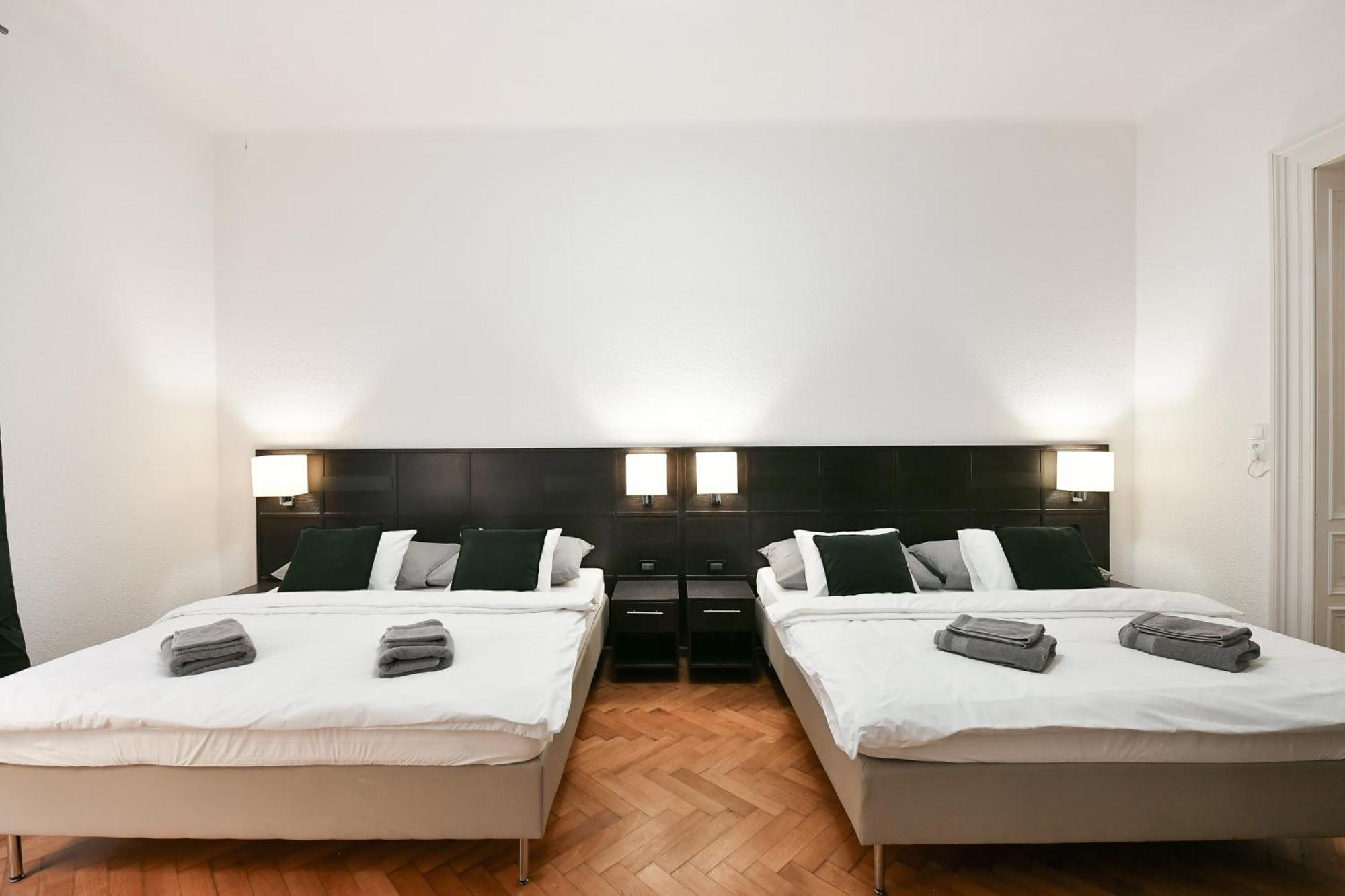 Wsp Petrin Garden Apartments ปราก ภายนอก รูปภาพ